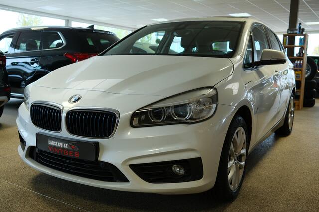 BMW 2-SERIE Active Tourer 225xe iPerformance Centennial High Executive Pano, Navi, Xenon, Plugin17"inch, Stoelverwarming, 225PK!