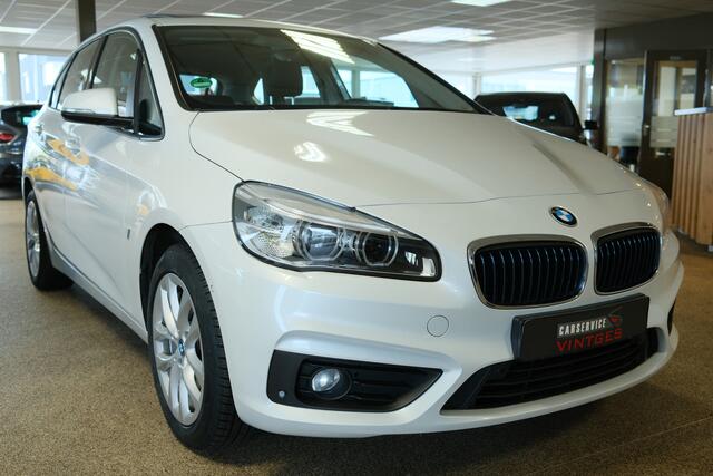 BMW 2-SERIE Active Tourer 225xe iPerformance Centennial High Executive Pano, Navi, Xenon, Plugin17"inch, Stoelverwarming, 225PK!