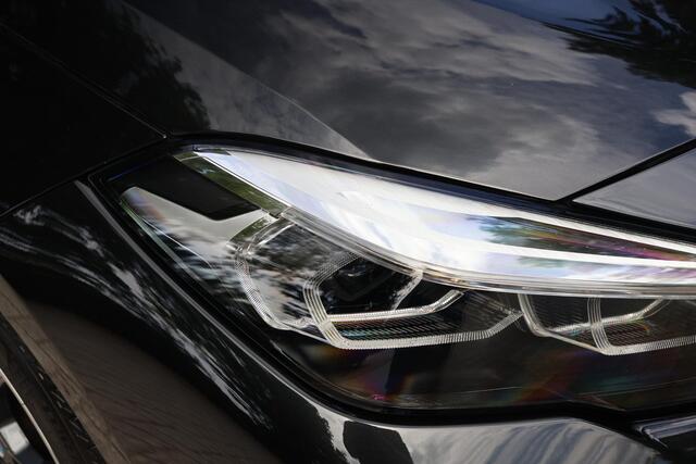 BMW 2-SERIE Gran Coupé 218i M Sport Edition M-Sport, Adaptieve Cruise Control, Stuurwielverwarming, Sportstoelen, Parkeerhulpsysteem, DAB, Stoelverwarming, Shadowline, M-Sportbesturing, Grootlichtassistent, Live Cockpit,etc.