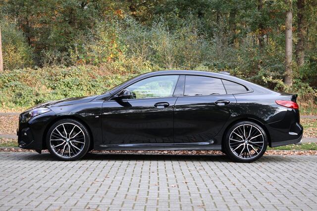 BMW 2-SERIE Gran Coupé 218i Gran Coupe M-Sport | Stoelverwarm | Hifi | Afn. Trekhaak | Navi | Shadowline, Stoelverwarming
