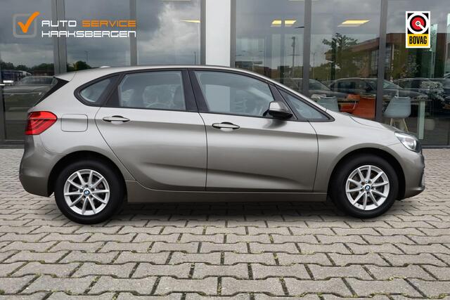 BMW 2-SERIE Active Tourer 218i | Leder | Camera | Trekhaak |