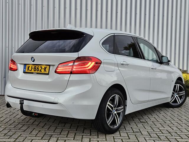 BMW 2-SERIE Active Tourer 216i Centennial Executive /Nieuwe Ketting!