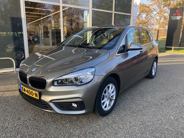 BMW 2-SERIE 220i Cent. Exec.