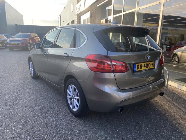 BMW 2-SERIE 220i Cent. Exec.