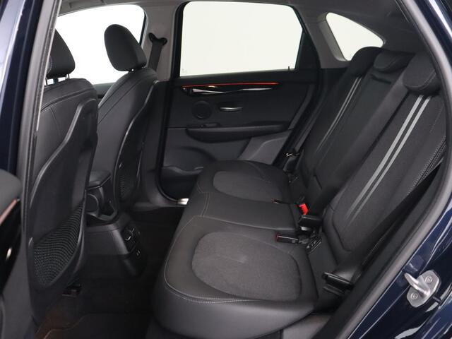 BMW 2-SERIE Active Tourer 225xe iPerformance | Sport Line | Stoelverwarming | Full LED | Navigatie | Parkeerhulp | Sportstoelen | Bluetooth | Climate control | Getint glas | Cruise control | PHEV | Plug In