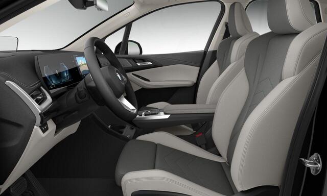 BMW 2-SERIE Active Tourer 225e xDrive | Luxury Line | Harman Kardon | Panoramadak | Innovation Pack | Travel Pack