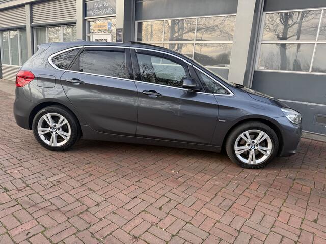 BMW 2-SERIE Active Tourer 218d High Executive Automaat,Schuifdak,Leer,Navi,Clima,17Inch,Pdc,Cruise Hoge Zit 150pk