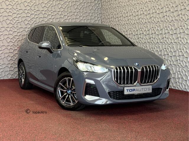BMW 2-SERIE Active Tourer ? 230E ? XDRIVE 326 PK M SPORT LED ELEK.KLEP CAMERA WEGKLAPBARE.TREKHAAK 05/2024 AWD 4X4 4WD M-Sportpakket PHEV