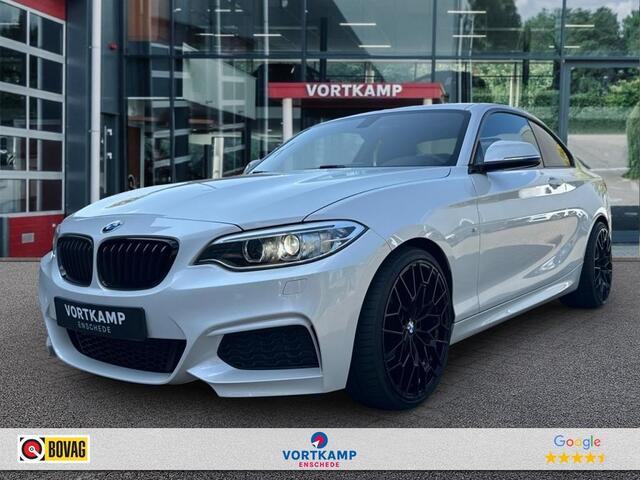 BMW 2-SERIE 218i M-PAKKET NAVI/LEDER/CRUISE/PDC/STOELVERW