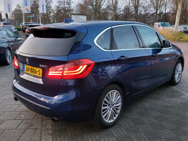BMW 2-SERIE Active Tourer 220i 192pk Automaat High Executive | Origineel NL | Navi | Clima | Cruise | Leder+Stoelverwarming | Led Koplampen | Keyless Entry | Pdc V+A+Assist+Camera | Trekhaak