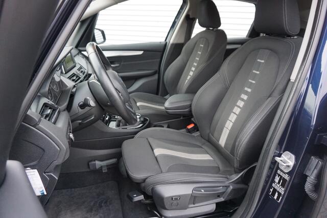 BMW 2-SERIE Active Tourer 218i Centennial Executive Climate / Navi / Cruise / Led / Lm velgen