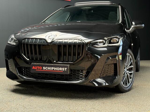 BMW 2-SERIE ACTIVE TOUR. 218i M-sport Panorama elec trekhaak leer