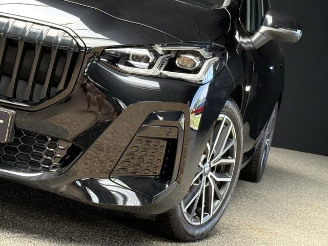 BMW 2-SERIE ACTIVE TOUR. 218i M-sport Panorama elec trekhaak leer