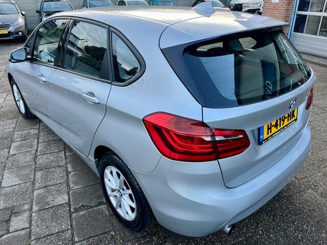 BMW 2-SERIE ACTIVE TOUR. 216I ESSENTIAL NETTE AUTO.