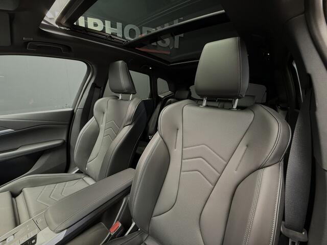 BMW 2-SERIE ACTIVE TOUR. 223i Auto M-sport/ Vol leder/ Panoramadak/ Camera