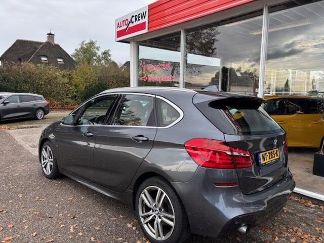 BMW 2-SERIE ACTIVE TOUR. 218i Centennial High Exe, M-pakket, HeadUp, Leer