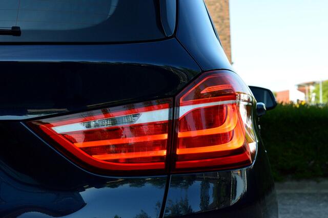 BMW 2-SERIE GRAN TOURER 218i Centennial Executive 7p. Rijklaarprijs-Garantie Navigatie Led Airco Camera