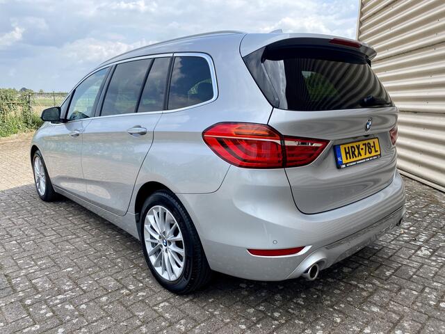BMW 2-SERIE GRAN TOURER 220i High Executive 7 Pers [ panodak,leer, Apple carplay,lmv,pdc,hud ]