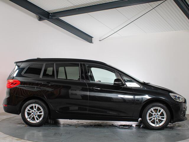 BMW 2-SERIE GRAN TOURER 218i High Executive, 7-Persoons, LED, Volleder, Camera, Cruise Control, Navigatie,