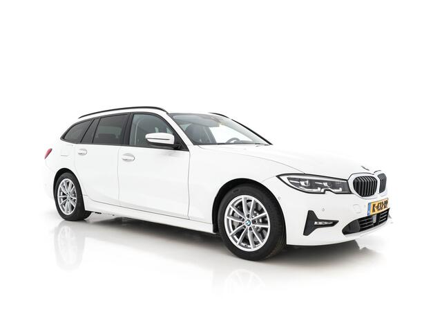 BMW 3-SERIE Touring 330e (INCL-BTW) *VERNASCA-VOLLEDER | NAVI-FULLMAP | VIRTUAL-COCKPIT | FULL-LED | DAB | ECC | PDC | ADAPTIVE-CRUISE | SPORT-SEATS | 17"ALU*