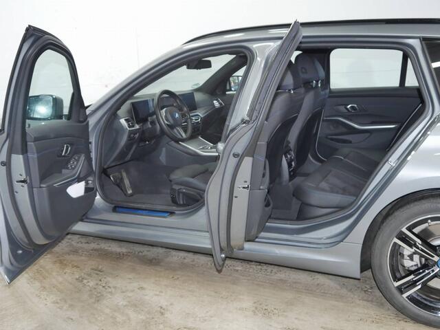 BMW 3-SERIE Touring 330e M-Sport | 2024 | Hifi | Camera | Curved Display | 18"