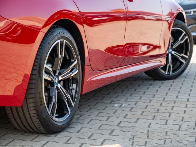 BMW 3-SERIE Touring 330e M-SPORT (LCI) ** LED, ROT LEDER, LIFE COCKP. PROF, PANORAMA, TREKH, 18-inch LMV ** 1e EIG (EX BMW-AG) - UNFALLFREI ** * INFORMEER OOK NAAR ONZE AANTREKKELIJKE FINANCIAL-LEASE TARIEVEN **