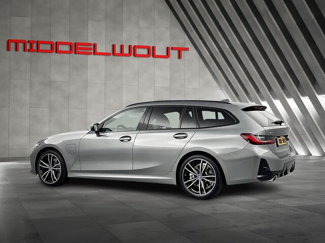 BMW 3-SERIE Touring 330e xDrive/M-Pakk/Pan.Dak/Innov.Pakk/El.Stoelen/LED/BTW/Harm.Kardon