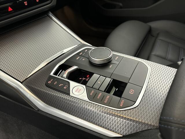 BMW 3-SERIE Touring 330e xDrive/M-Pakk/Pan.Dak/Innov.Pakk/El.Stoelen/LED/BTW/Harm.Kardon