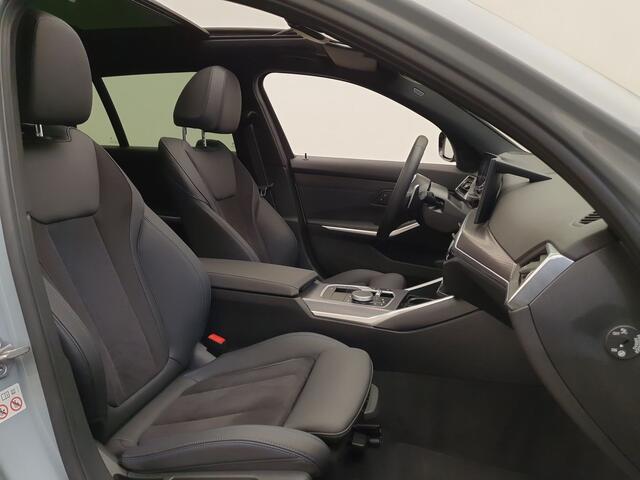 BMW 3-SERIE Touring 330e M-Sport Wegklapbare trekhaak, Panoramadak, ACC