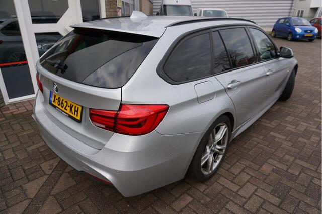 BMW 3-SERIE Touring 318I M Sport Edition Automaat