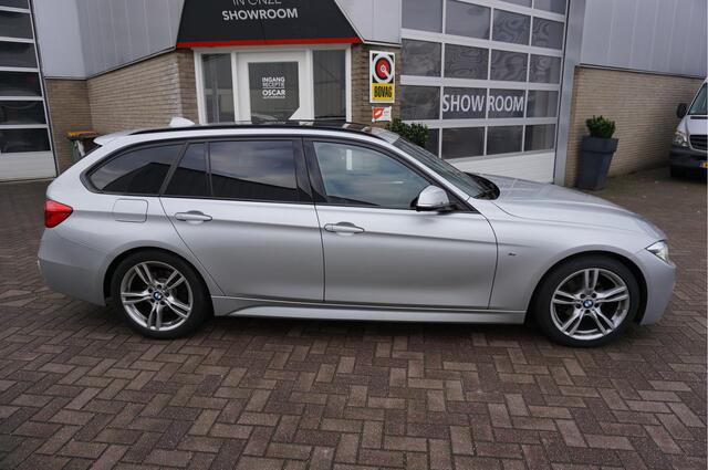 BMW 3-SERIE Touring 318I M Sport Edition Automaat