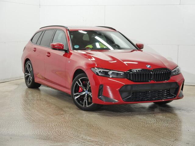 BMW 3-SERIE Touring 330e xDrive M-Sport Pro | Panorama | Memory stoelen |