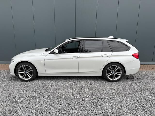 BMW 3-SERIE Touring 318i Automaat High Executive Sportline Touring