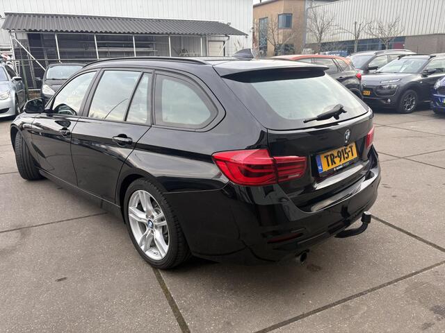 BMW 3-SERIE Touring 318i Executive