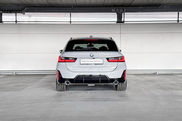 BMW 3-SERIE Touring 330e | M Sportpakket | Glazen panoramadak