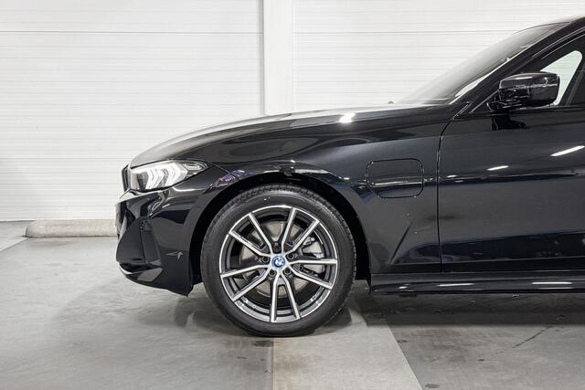 BMW 3-SERIE Sedan 320e | Travel Pack | Shadow Line | Schuif-/kanteldak