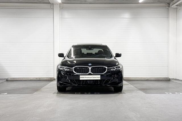 BMW 3-SERIE Sedan 320e | Travel Pack | Shadow Line | Schuif-/kanteldak