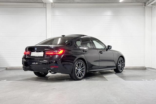 BMW 3-SERIE Sedan 320e | Travel Pack | Shadow Line | Schuif-/kanteldak