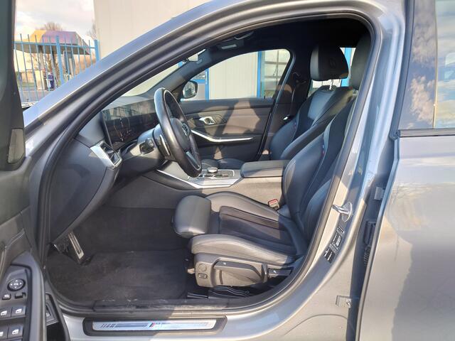 BMW 3-SERIE Touring 320i High Executive / M-Sport / LED / DAB / HIFI / Camera / Bomvol