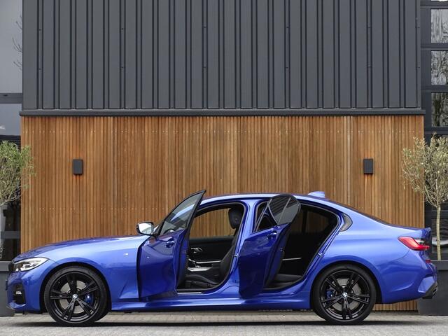 BMW 3-SERIE 320i 184PK automaat / M-Sport / Harman Kardon *NAP*