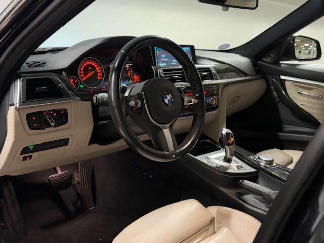 BMW 3-SERIE 330e - M Sport - dealer onderhouden - automaat - nap! - airco -