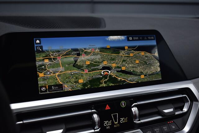 BMW 3-SERIE High Executive M Sport Shadow | Schuif/Kanteldak | Laser Light | Head-Up | CarPlay | 19'' Velgen | Donker Getint Glas |