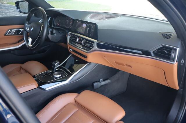 BMW 3-SERIE 318i High Exe Individual | Geen import | Trekhaak | Schuifdak |