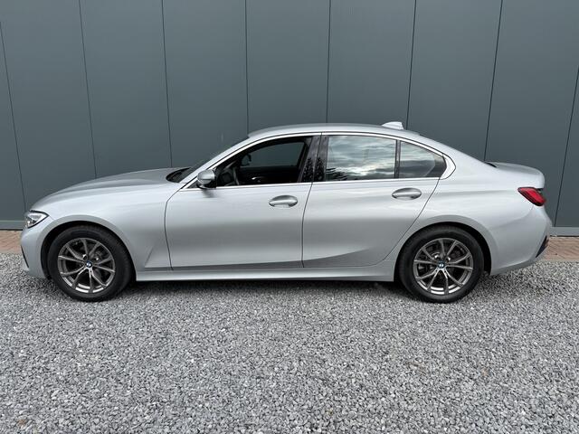 BMW 3-SERIE 320i High Executive Sedan