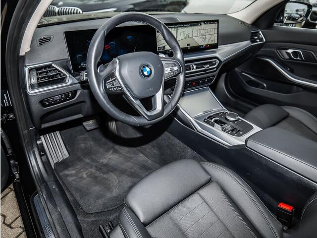 BMW 3-SERIE Touring 320d 190 PK ACC Trekhaak Sportstoelen LED Camera