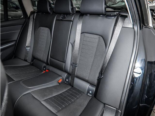 BMW 3-SERIE Touring 320d 190 PK ACC Trekhaak Sportstoelen LED Camera