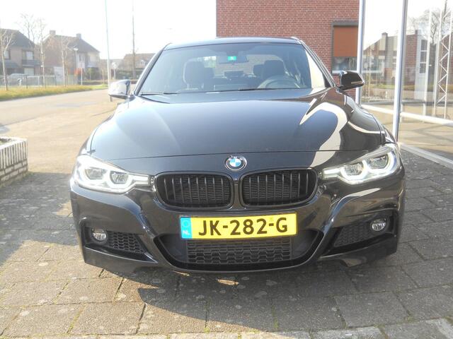 BMW 3-SERIE 318i M-Sport Shadow 136 PK