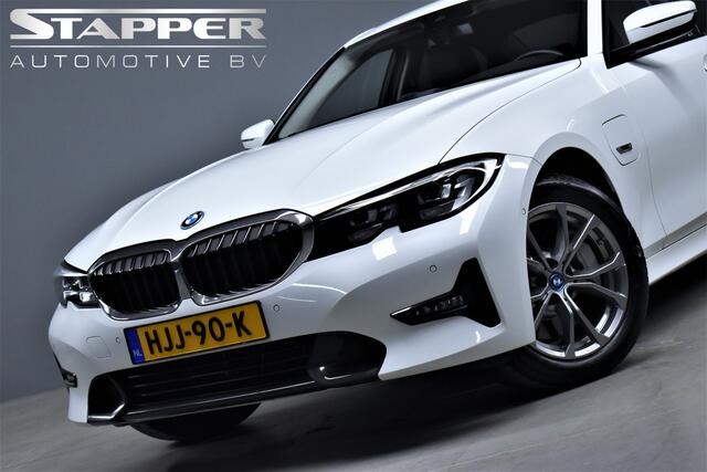 BMW 3-SERIE 330e 292pk Sport Line Plus 1eEig. Dealer OH Carplay/Virtual/Camera/Sportstoelen/Leer/Navi/Led/Lmv