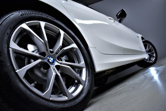 BMW 3-SERIE 330e 292pk Sport Line Plus 1eEig. Dealer OH Carplay/Virtual/Camera/Sportstoelen/Leer/Navi/Led/Lmv