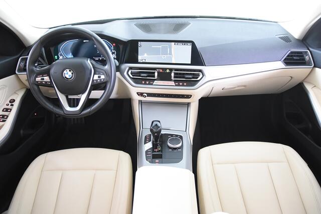 BMW 3-SERIE 330 e *1ste Eigenaar*Leer*360*Navigatie*